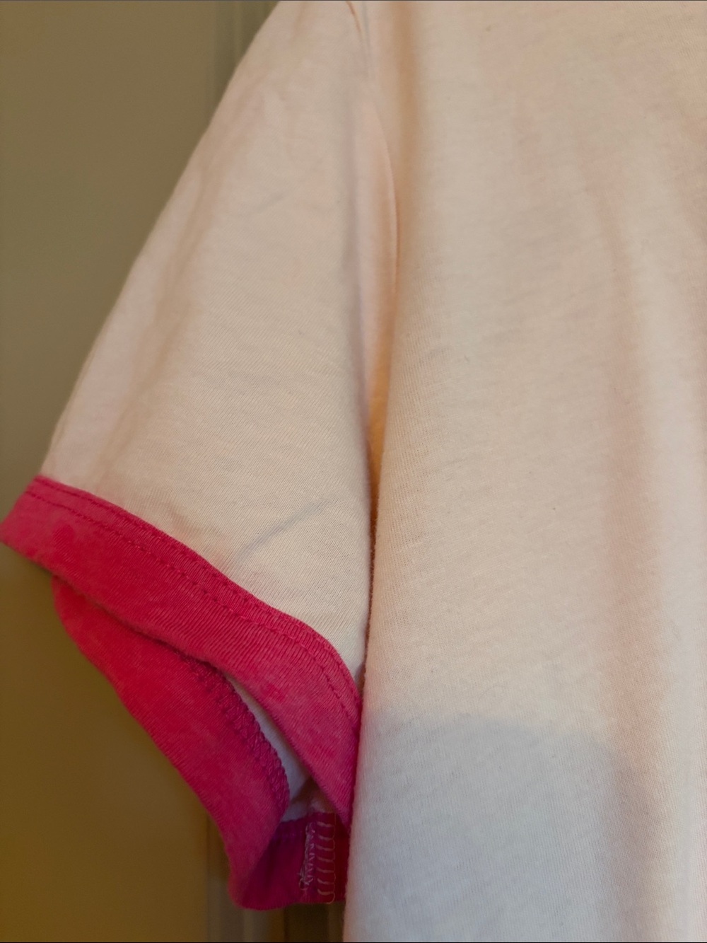 LuLaRoe Pale Pink with bright Pink
trim Ladies Ringer Tee size 3XL - Picture 3 of 6